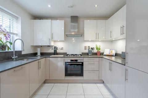 3 bedroom detached house for sale, Darlash Road, Aylesbury HP22