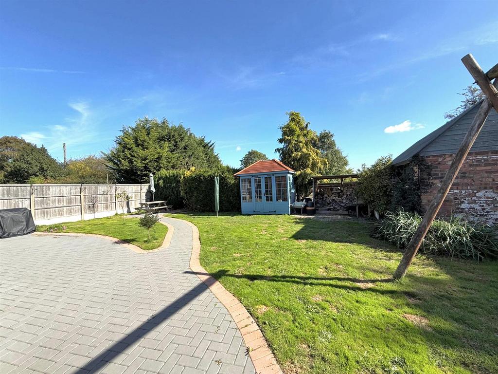 Thumbnail image0 (2).jpg