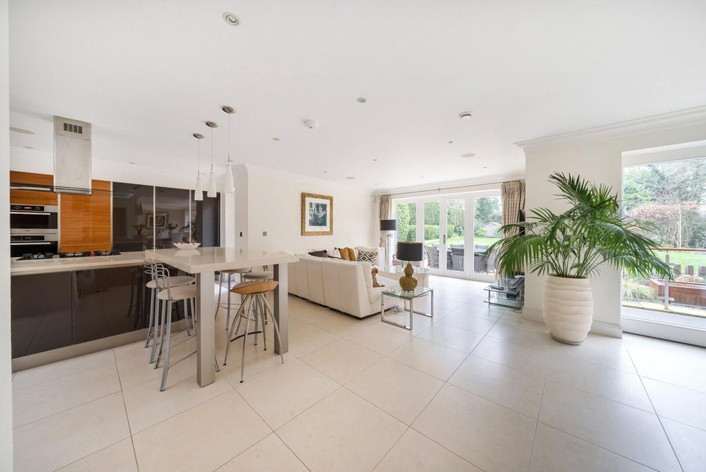 Kitchen/Dining