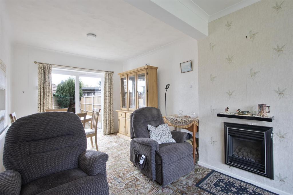 Living/Dining Room