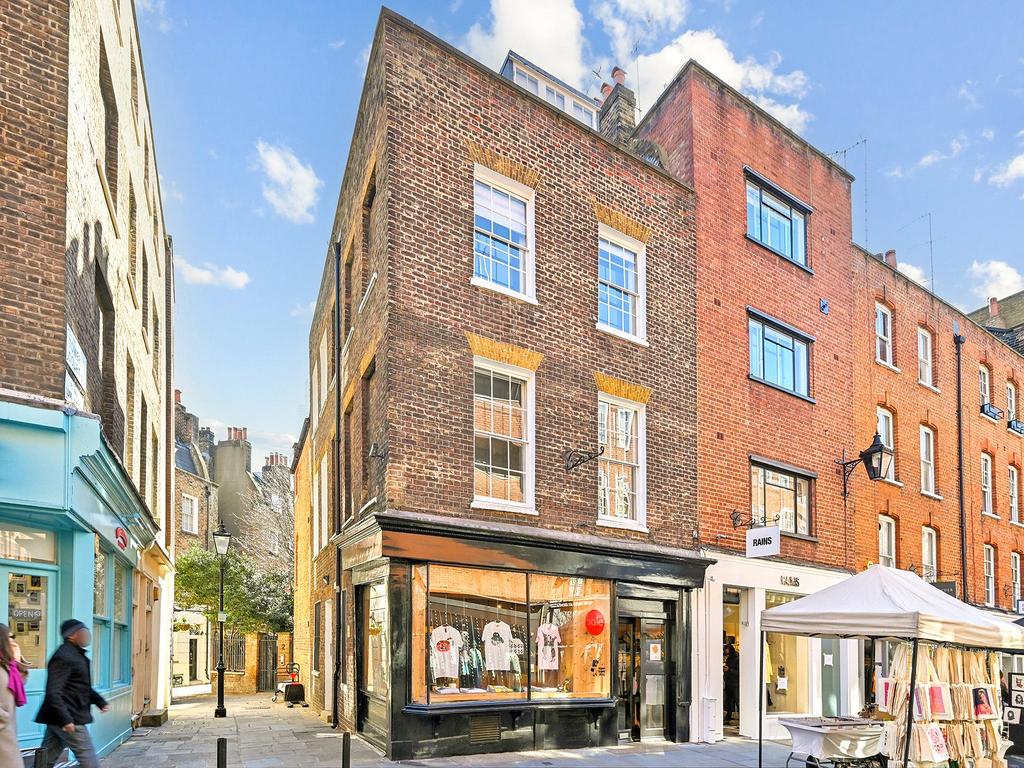 Earlham Street