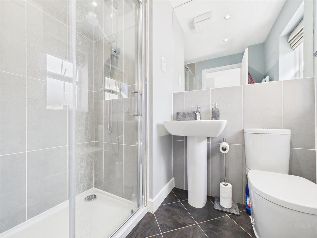 CAM04907 G0-PR0326-STILL026.jpg