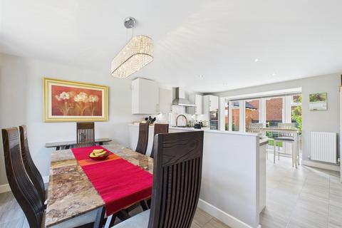 4 bedroom detached house for sale, Marston Gate, Aylesbury HP22
