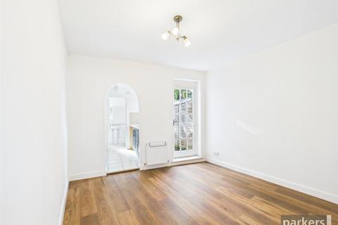 undefined, Wykeham Road, Berkshire RG6