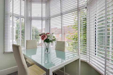 undefined, Oakleigh Park Drive, Leigh-on-Sea SS9