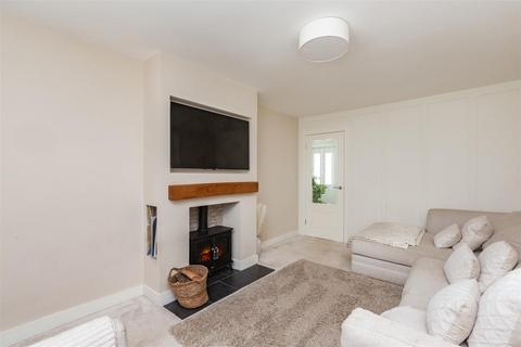 19 Northfield, Hartley, Longfield, DA3 7EW