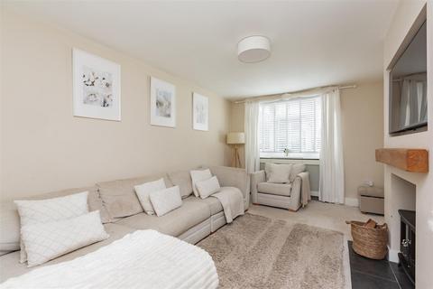 19 Northfield, Hartley, Longfield, DA3 7EW