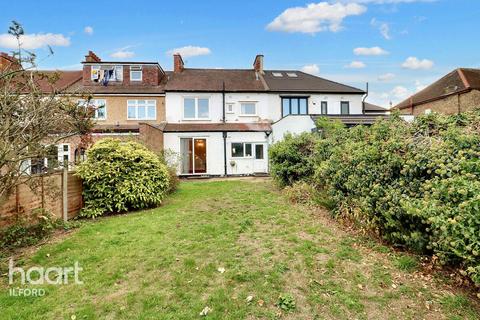 3 bedroom terraced house for sale, Perth Road, Ilford