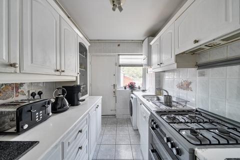 3 bedroom end of terrace house for sale, Cancell Road, London