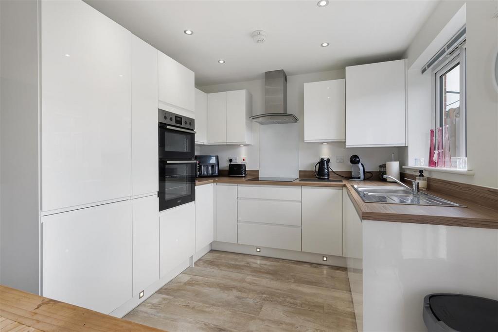 Kitchen 2