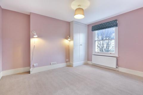 2 bedroom flat for sale, Eastlake Road, London, SE5