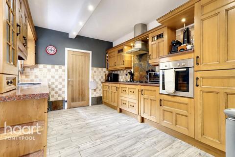 7 Bushy Park, Wainfelin, Pontypool, NP4 6ED