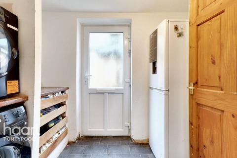 7 Bushy Park, Wainfelin, Pontypool, NP4 6ED