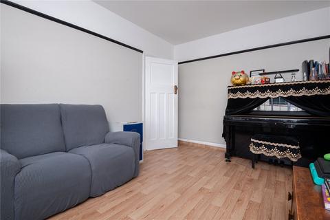 undefined, London Road, Twickenham