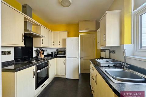 2 bedroom detached bungalow for sale, 44 Eastville Avenue, Rhyl, Denbighshire, LL18 3TN