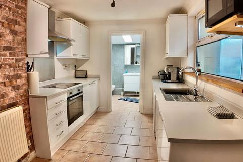 2 bedroom terraced house for sale, Caefelin Street, Llanhilleth, NP13