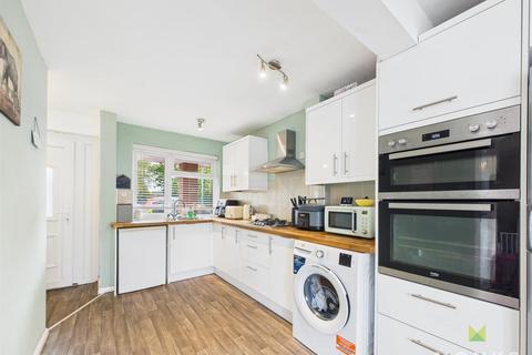 3 bedroom terraced house for sale, Mereside, Shrewsbury