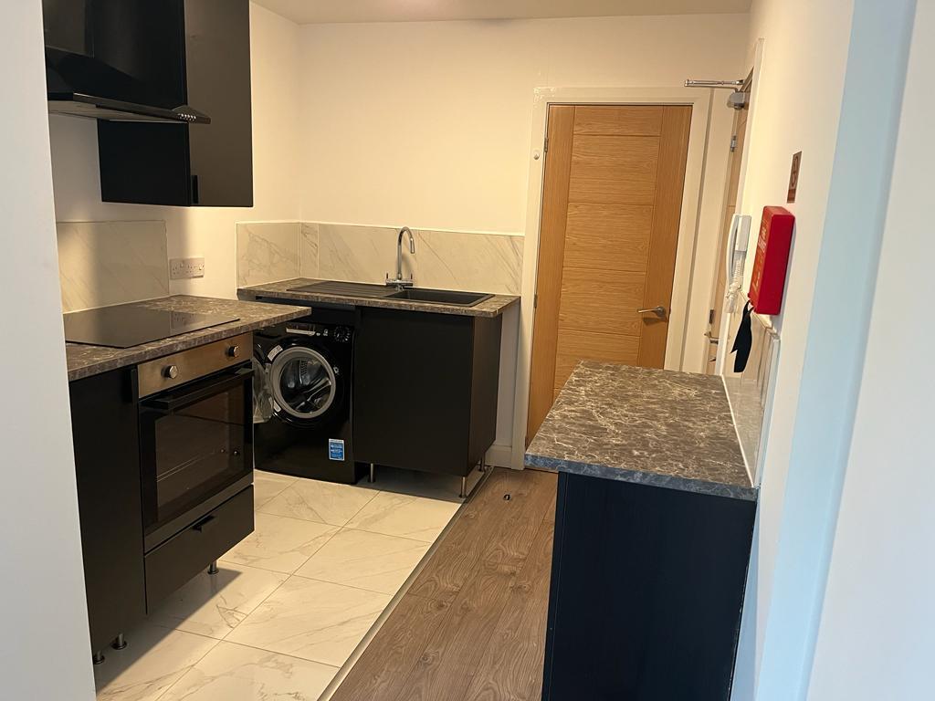 FLat 6 a.jpg