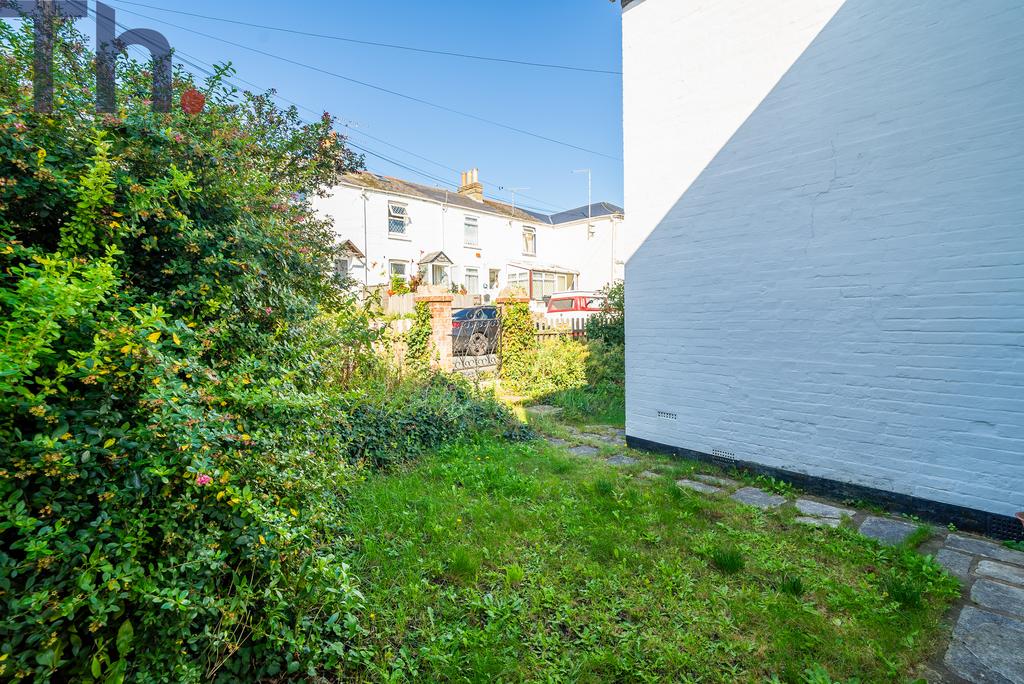 Front Garden Area