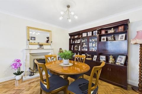 undefined, Bewley Close, Cheshunt
