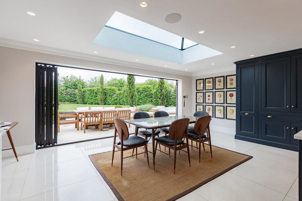 Kitchen/Dining