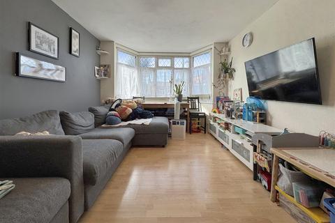 26 Westbury Road, Feltham, TW13 5HQ
