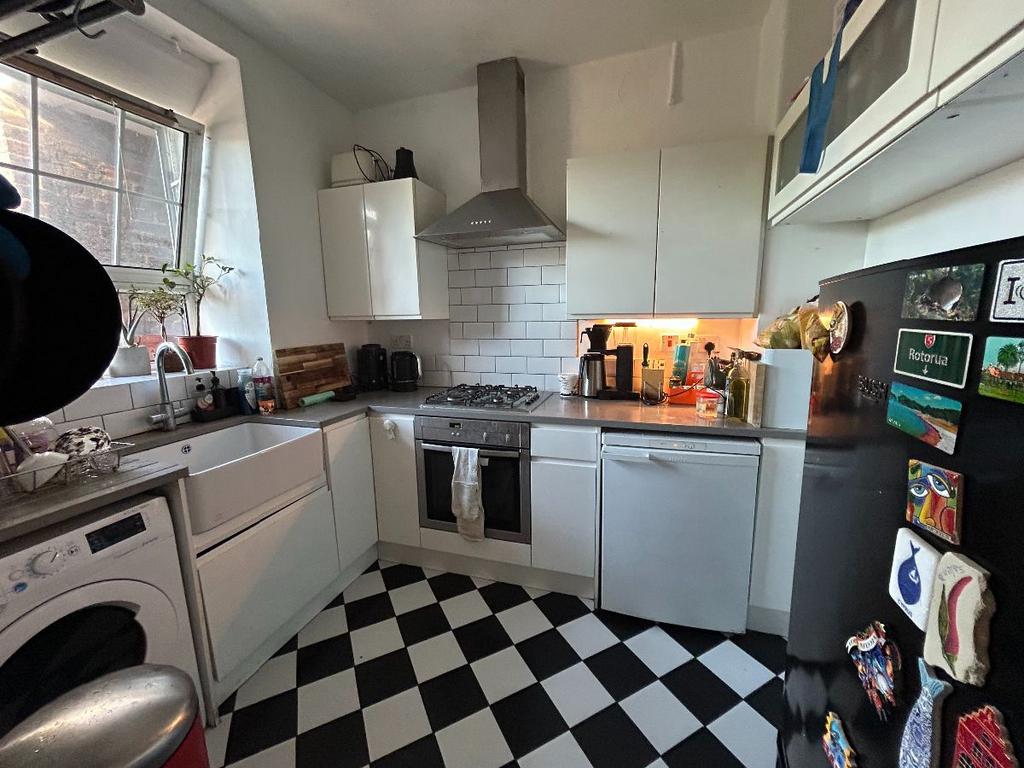 Apartment in London, Royal Borough of Greenwich - More
