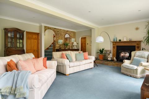 undefined, Broadplat, Henley-on-Thames RG9