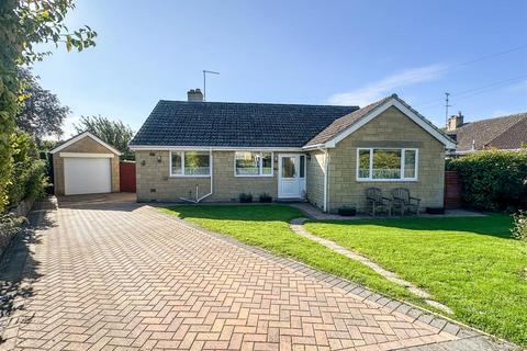 undefined, Manor Park, Great Somerford