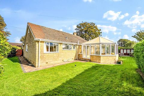 undefined, Manor Park, Great Somerford