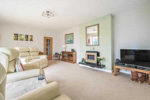 undefined, Manor Park, Great Somerford