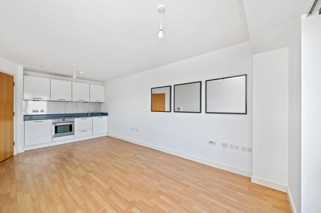 Living dining kitchen