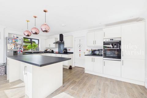 3 bedroom detached house for sale, The Street, Tibenham