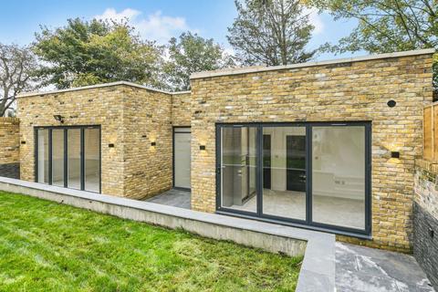 32 Madeley Road, London, W5 2LH