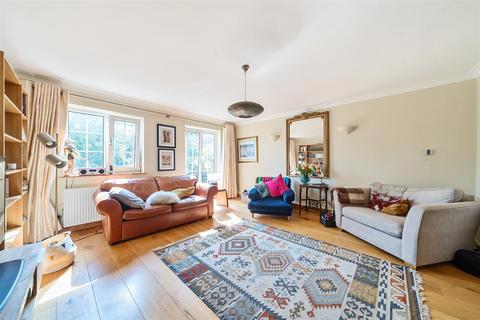 4 bedroom terraced house for sale, Eaton Drive, Kingston Upon Thames KT2