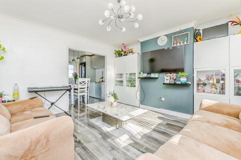 undefined, Cornwall Rise, Barry CF62