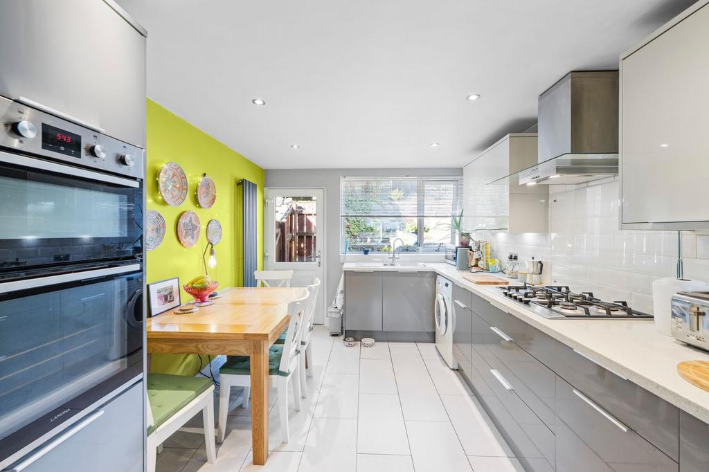 Fitted Kitchen/Dining Room