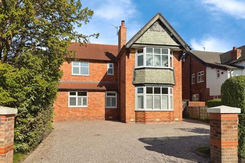 undefined, Woodford Road, Woodford