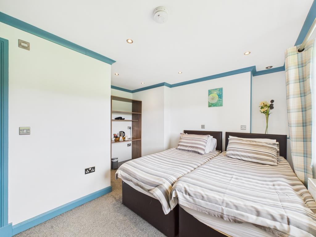 Cam03185 g0 pr0102 still012