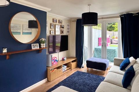 3 bedroom semi-detached house for sale, Willow Close, Penarth