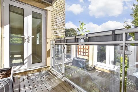 2 bedroom apartment for sale, Queensgate, Maidstone ME16