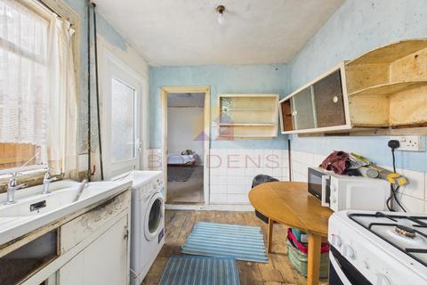 3 bedroom terraced house for sale, Beche Road, Colchester CO2