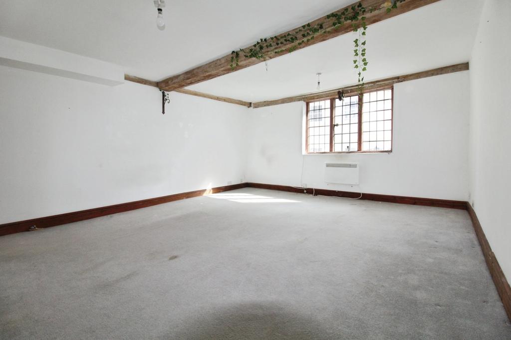 Pbox-living room-340855.JPG