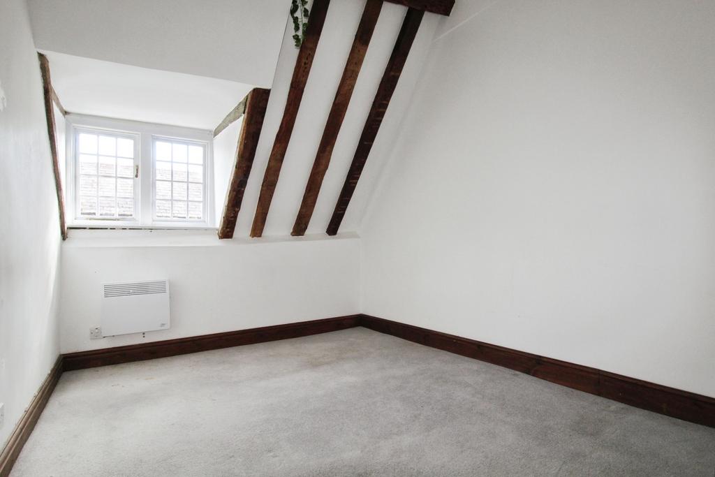 Pbox-bedroom-340855.JPG