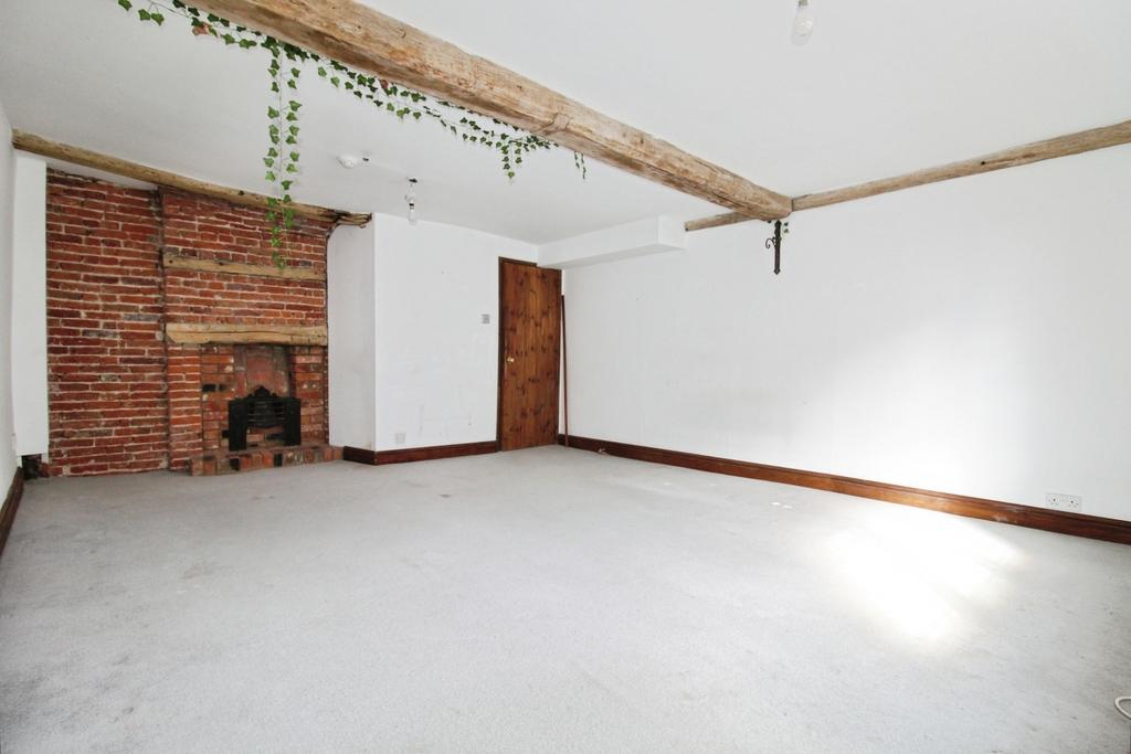 Pbox-living room-340855.JPG