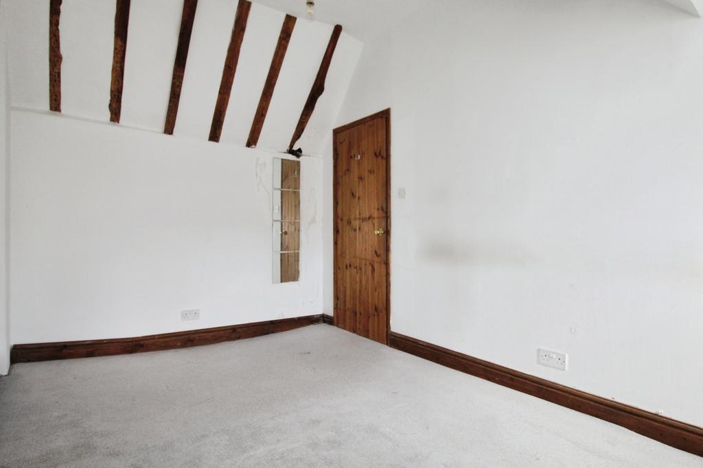 Pbox-bedroom-340855.JPG