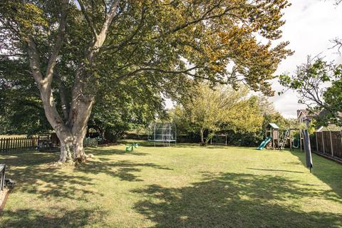 undefined, East Harling