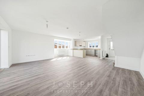 3 bedroom detached house for sale, Nelson Avenue, Shotley Gate, IP9