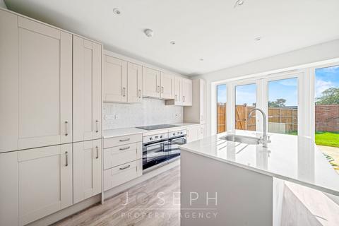 4 bedroom detached house for sale, Anson Drive, Shotley Gate, IP9
