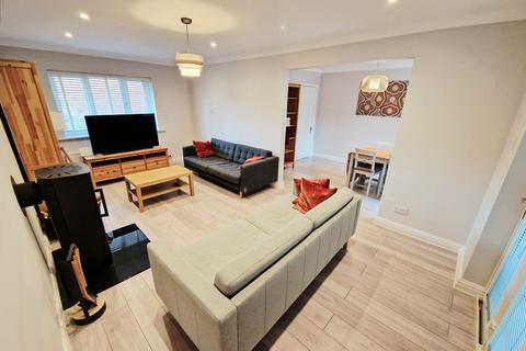 undefined, Carlisle Close, Whitefield, M45